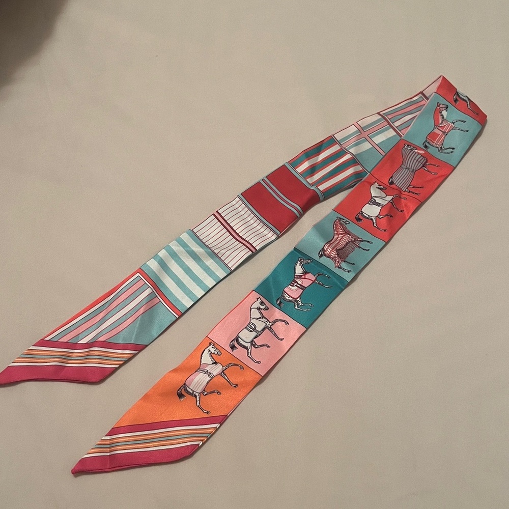 Reversible Colorful Prink Skinny Neck Scarf